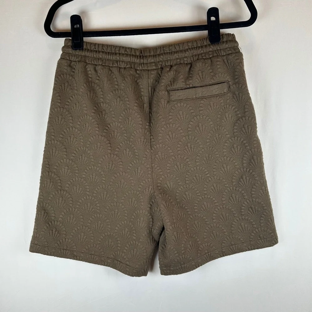 Maison‎ Article Mens Size LG Textured Fan Pattern Drawstring Casual Shorts - Picture 2 of 9